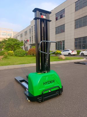 700kg Semi Electric Self Loading Stacker with AC Motor 800mm-1600mm Lifting Height
