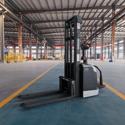 Warehouse Energy Saving Stacker Forklift 2ton Load Capacity 3000-5500 Lifting Height